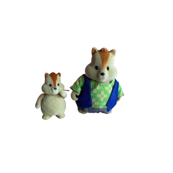 Lil Woodzeez Happy Camper 2 Chipmunk & Accessories Lot Couch Chairs Tables - Picture 7 of 8